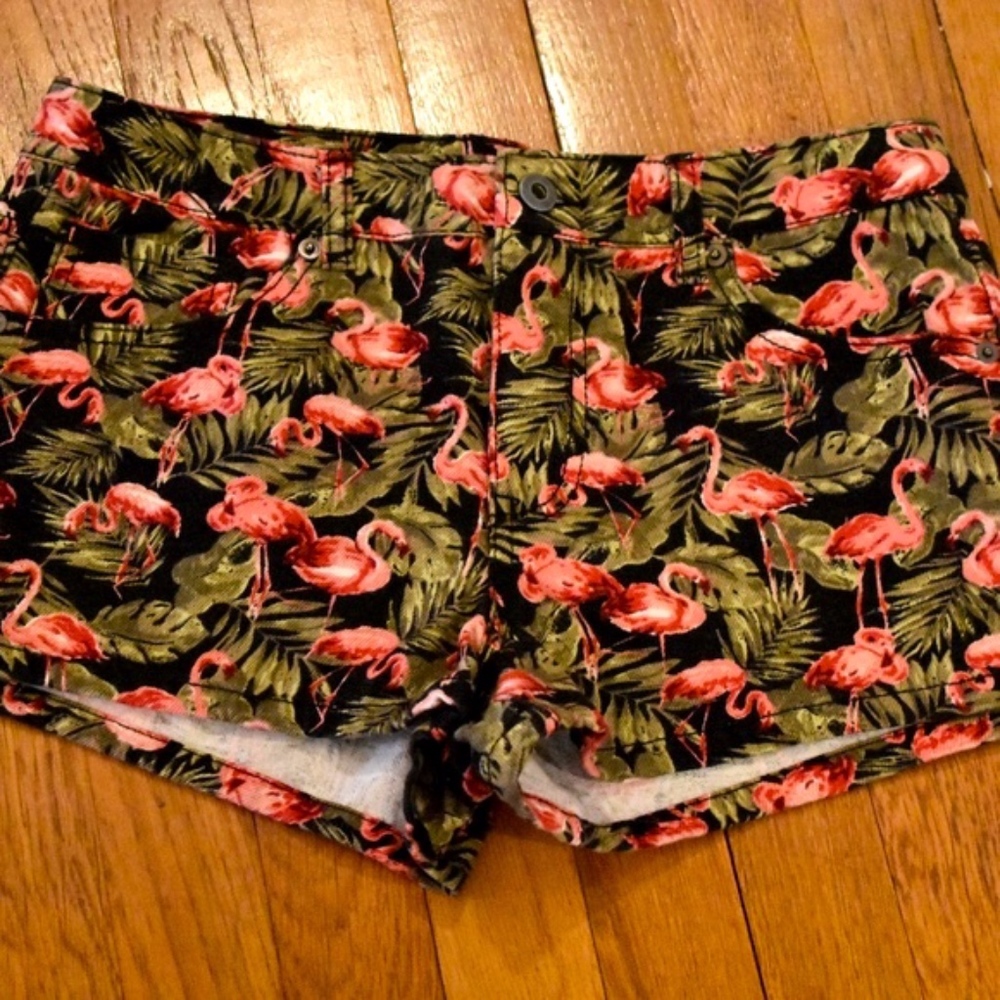 Forever 21 Womens Flamingo Jean Shorts Size 27 Denim Cotton Stretch Tropical - Picture 1 of 3
